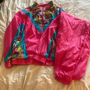 Vintage color cues windbreaker track suit